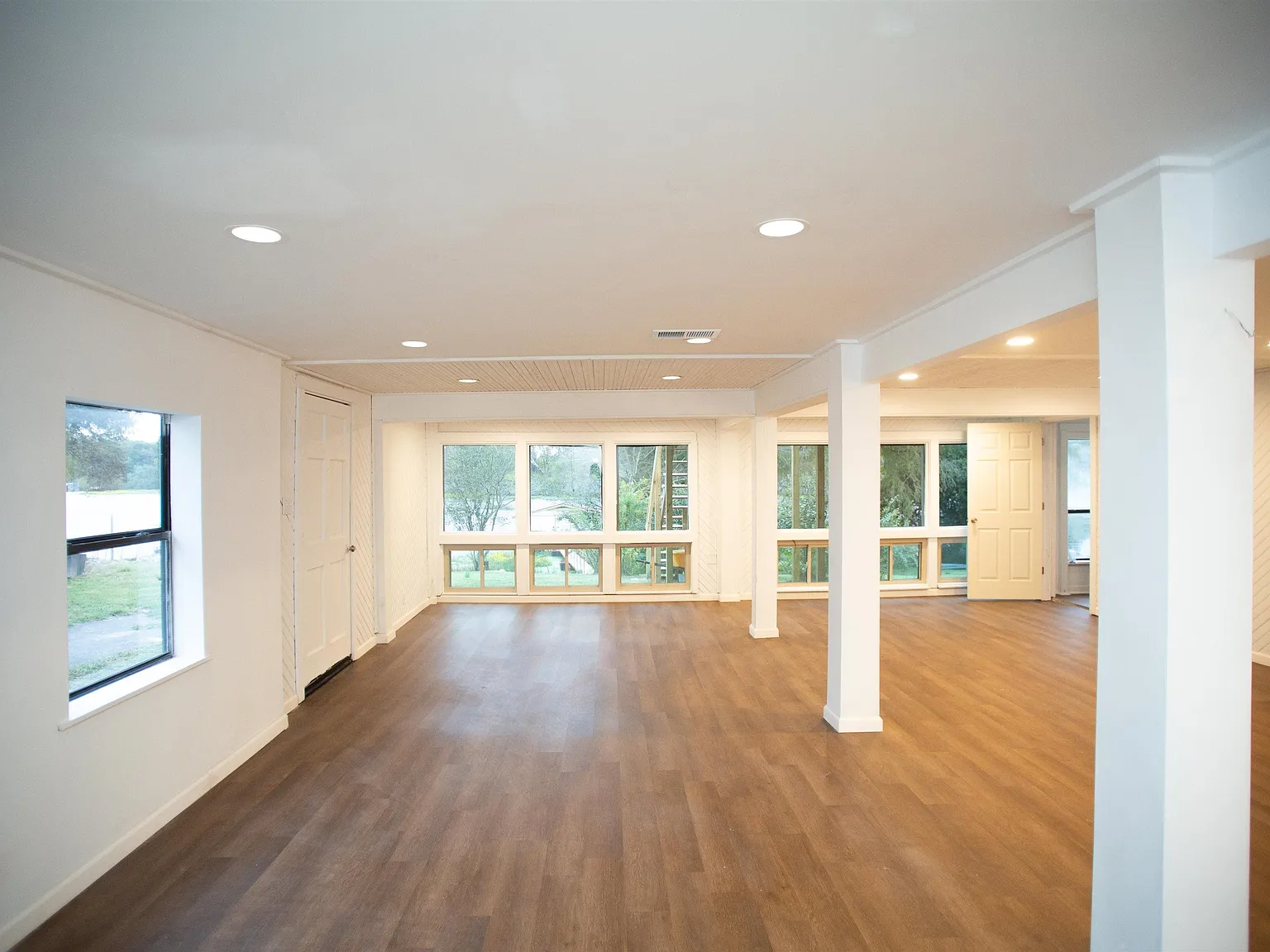 2 bed, 2.0 bath, 1653 sqft, $1,550 — Photo 2