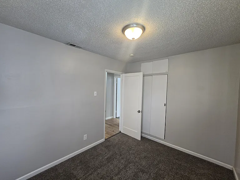 9113 Kathlyn Dr — Photo 13