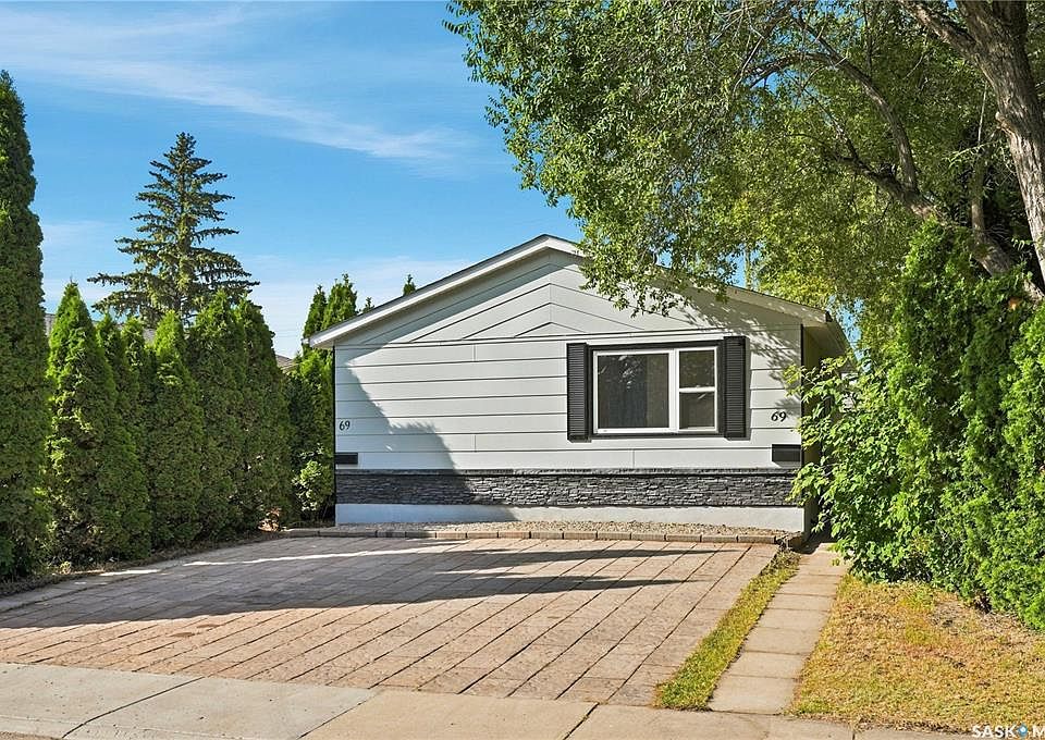 1st image of 69 Rita CRESCENT