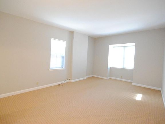 5th image of 2632 S 11th St APT B