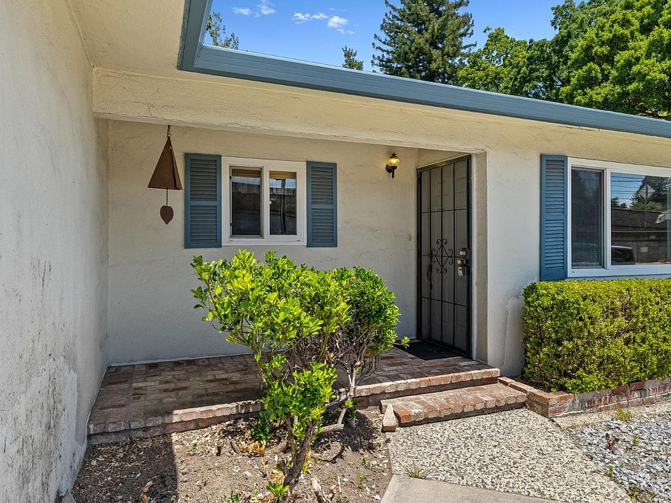 221 Lee St Santa Cruz CA 95060 Zillow