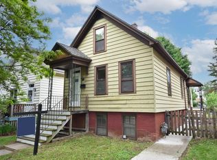 2428 N Pierce St, Milwaukee, WI 53212