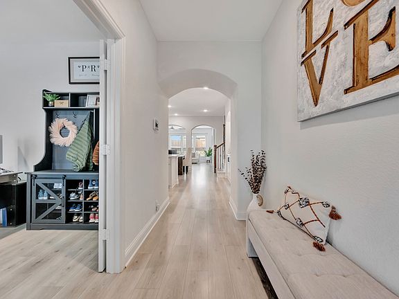3rd image of 16928 Mirador Way
