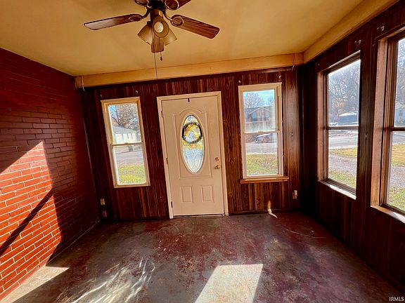 2nd image of 1814 Taylor Ave