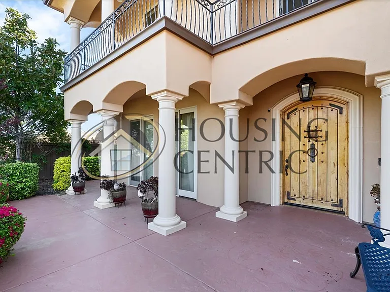676 Glen Mady Way — Photo 9