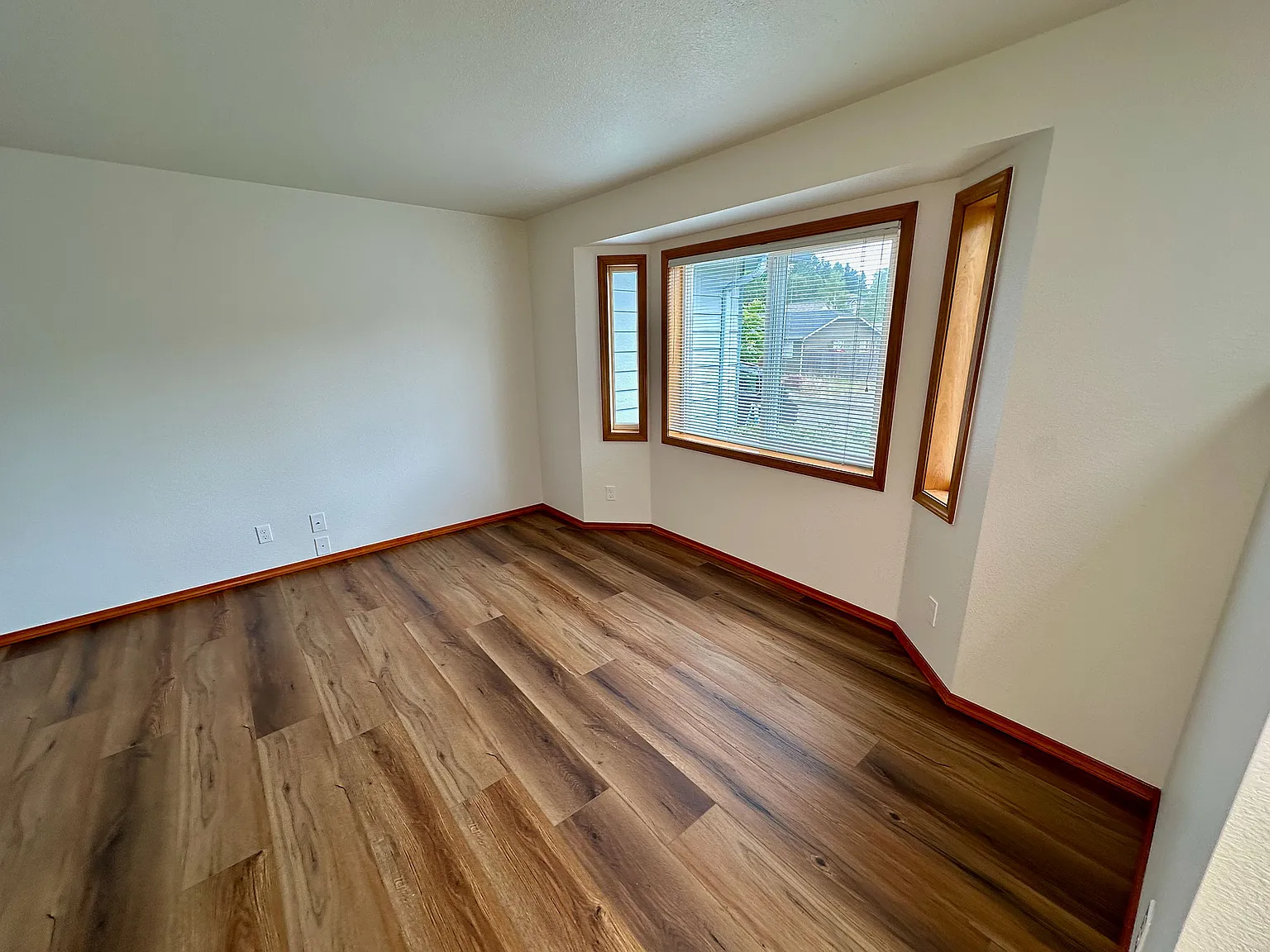 3 bed, 1749 sqft, $3,200 — Photo 4