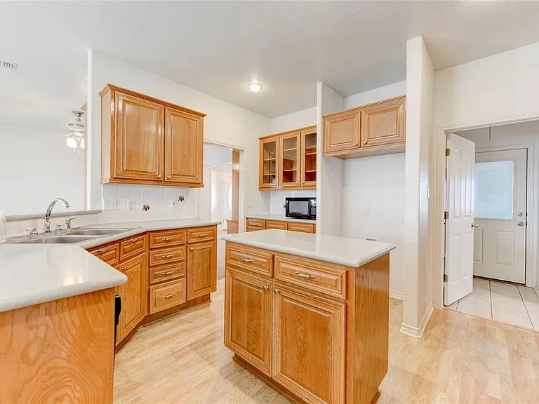2300 County Road 302 — Photo 2