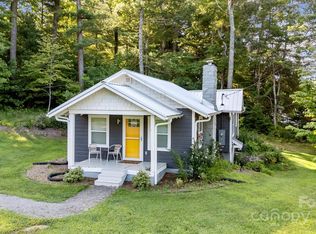 15 Old Fort Rd, Fairview, NC 28730
