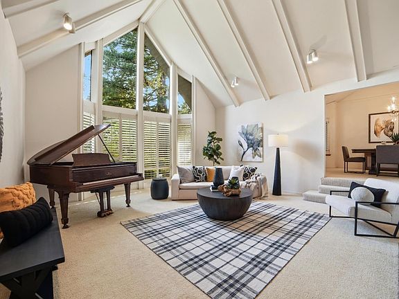 4th image of 2656 Fir Park Way