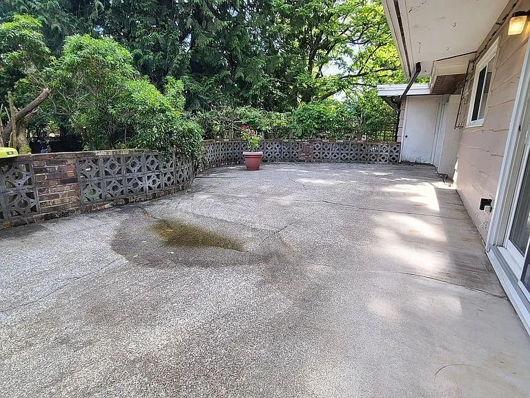 2730 Ash St — Photo 21