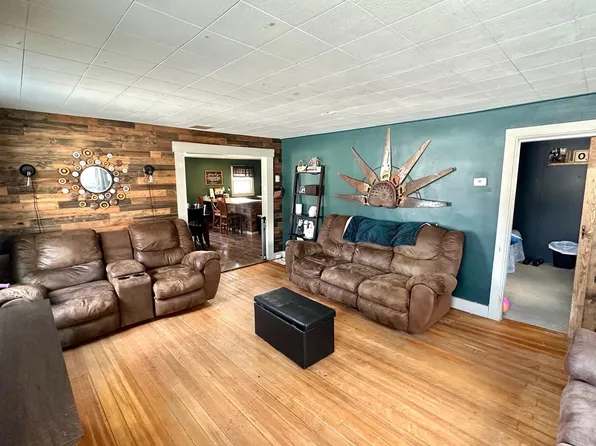 109 Central Ave N, Geneva, MN 56035