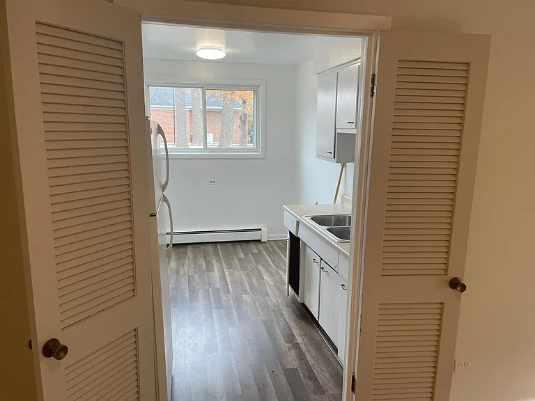 1116-22 Greenleaf Ave #2-G — Photo 26
