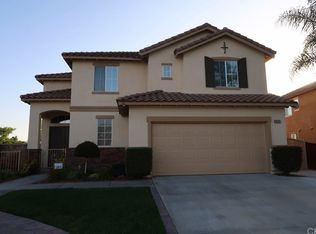 8693 Farmhouse Ln, Riverside, CA 92508