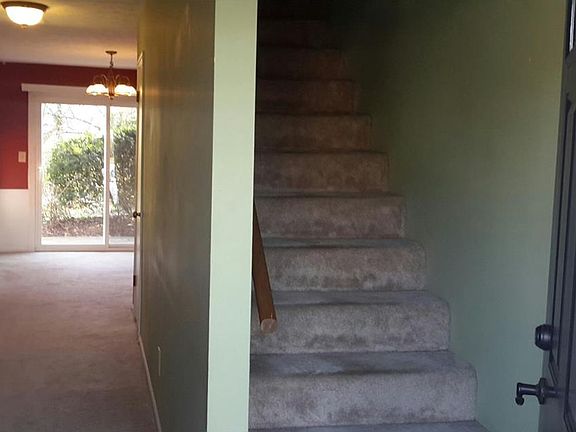 3rd image of 403 Northdale Ct #403