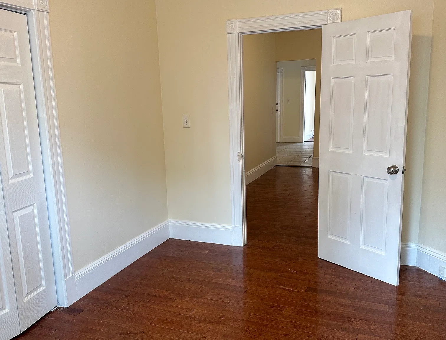 224 Chelsea St — Photo 3