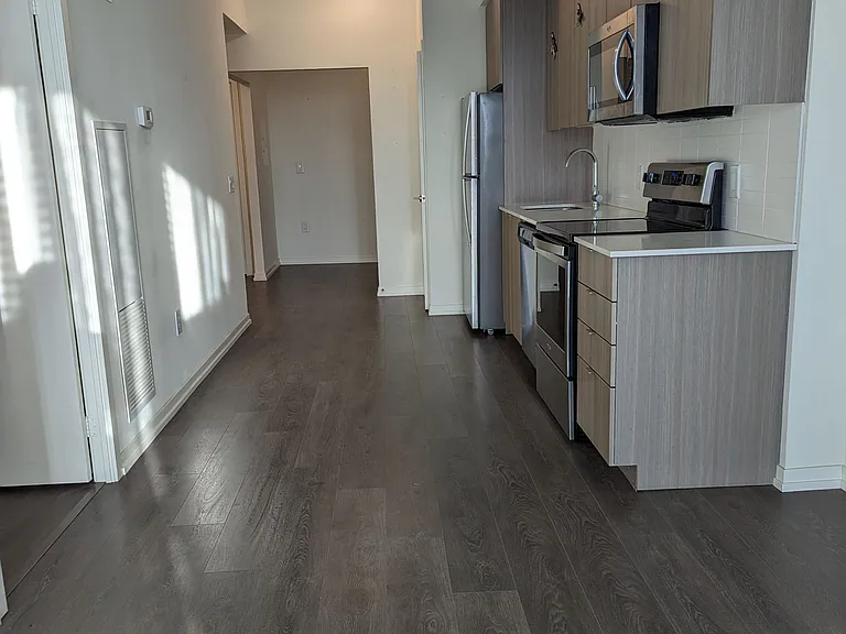 3237 Bayview Ave #901 — Photo 4