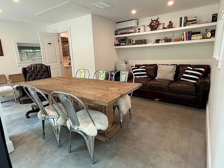 2329 Porter St NW — Photo 51