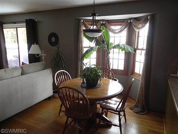 5th image of 10469 River Bluff Trl