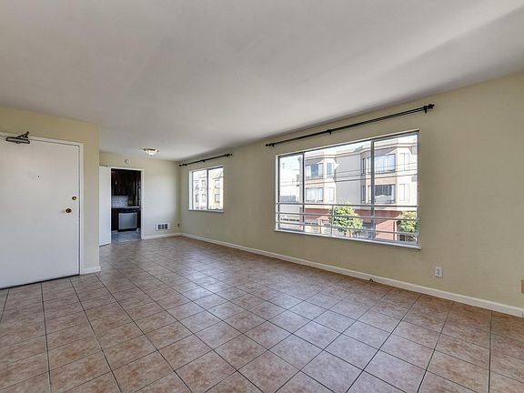4th image of 695 33rd Ave APT 2