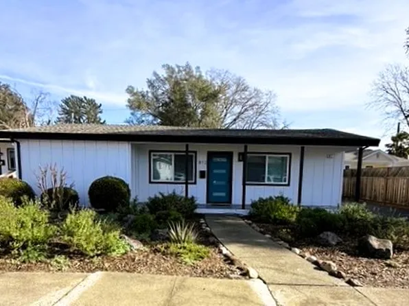 812 Center St, Healdsburg, CA 95448