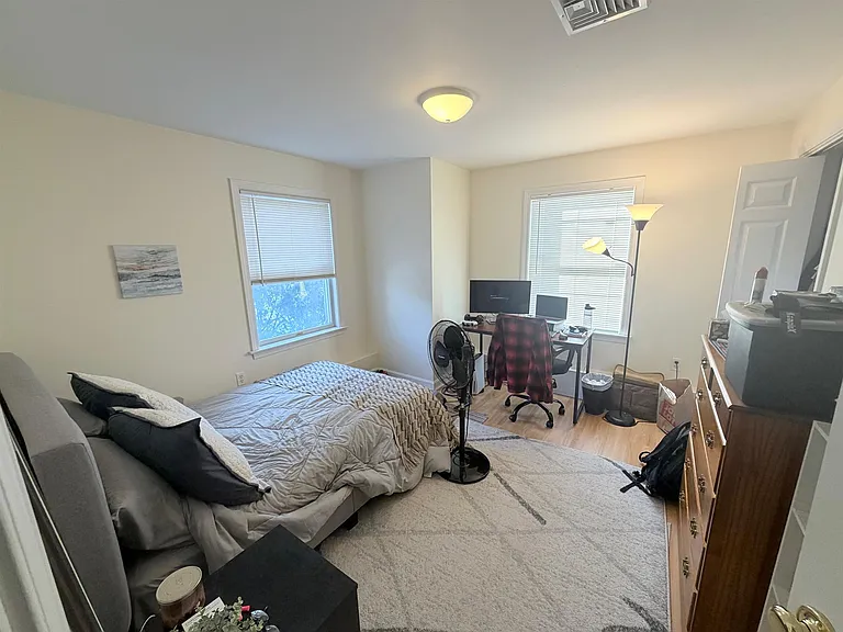 11 Kent Ct — Photo 4