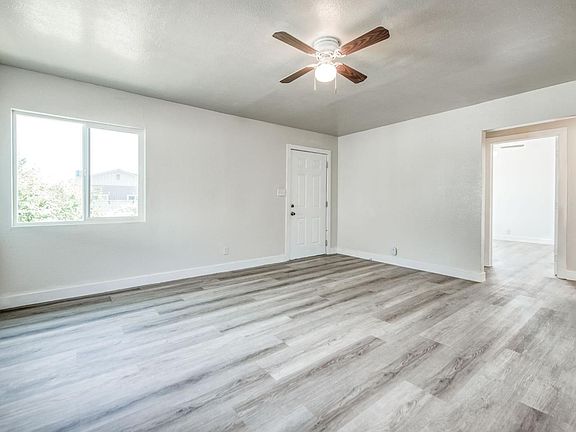 5th image of 1017 E Vine Ave