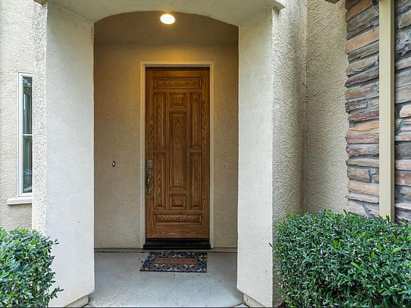 3rd image of 303 Millrace Ct