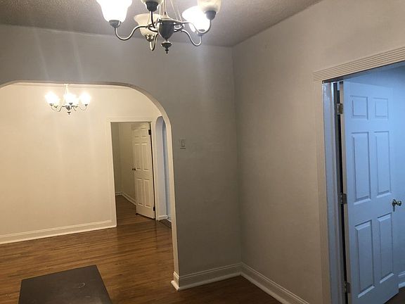 2nd image of 2339 37th St