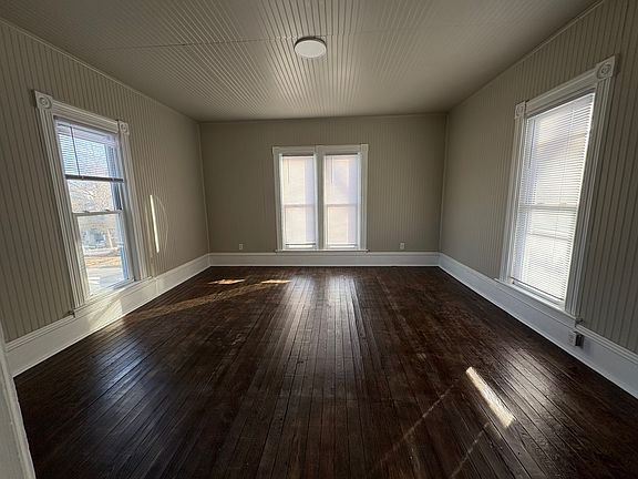 5th image of 229 N Washington St #A