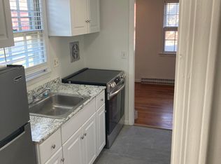 12 Lower Blvd APT 1, New London, CT 06320