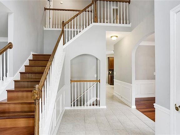 2nd image of 1631 Rocky Knoll Ln
