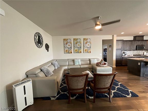 5th image of 9058 Janice Glen Ave