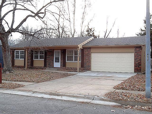 1st image of 3023 Taylor Dr