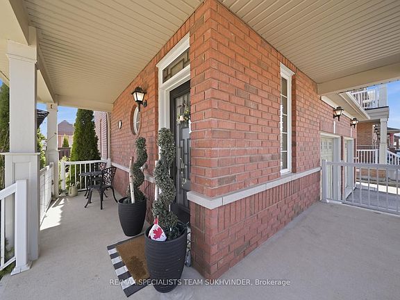 5th image of 42 Delphinium Way