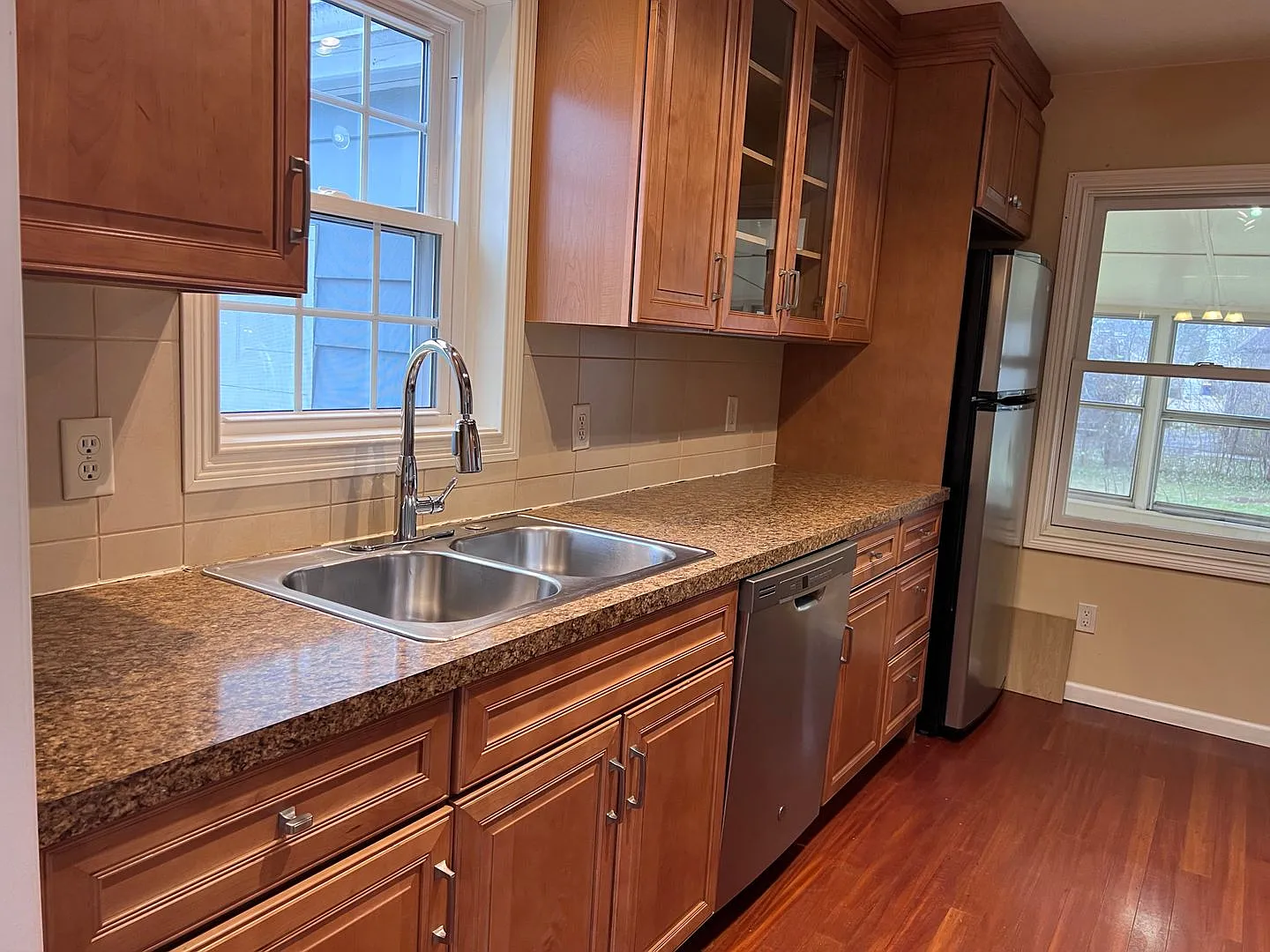 East Grand Rapids schools! 4 Bedroom Home — Photo 4