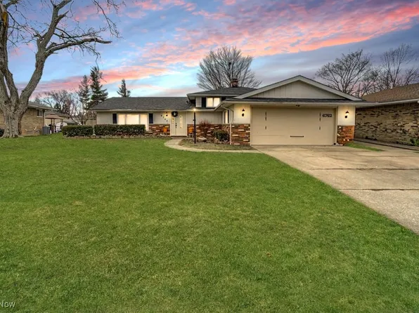6762 Anthony Ln, Parma Heights, OH 44130