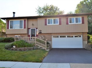 523 Keepataw Dr, Lemont, IL 60439