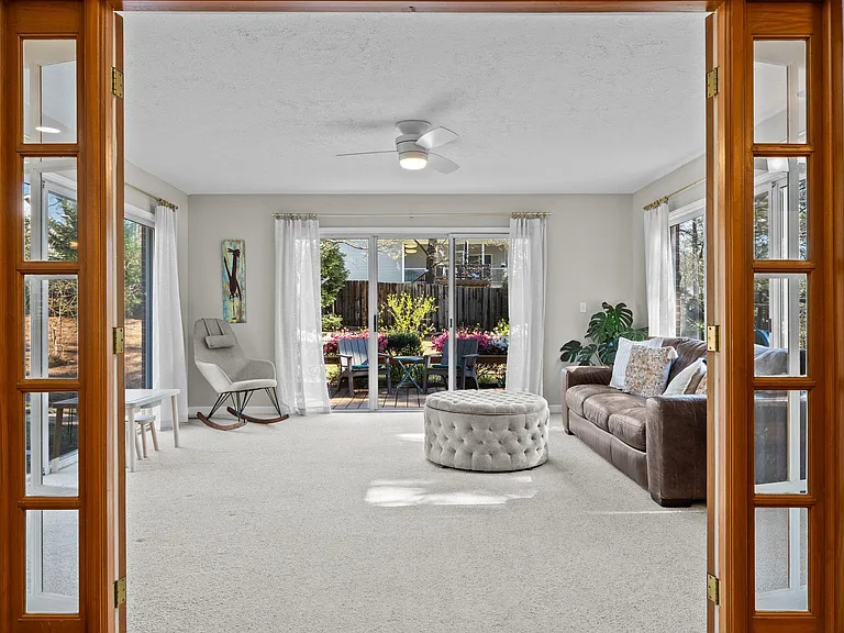 1105 N Glenwood Trl — Photo 27
