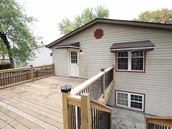 4th image of 11 Nassau Dr