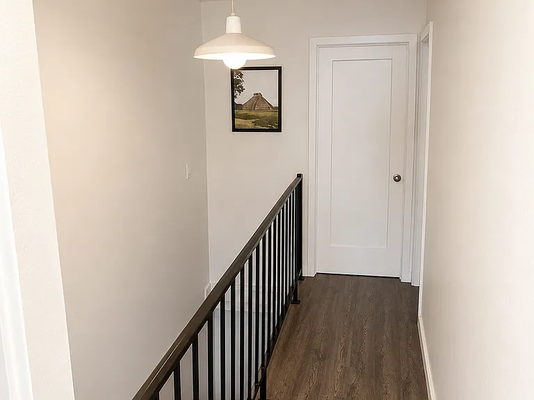 284 Cottage Grove Ln — Photo 14