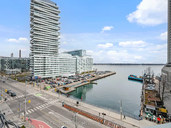 10 Queens Quay W #704, Toronto, ON M5J 2R9