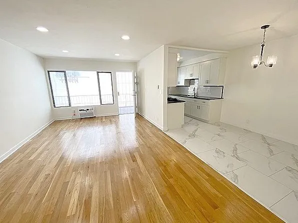 1026 N Genesee Ave #2, Los Angeles, CA 90046