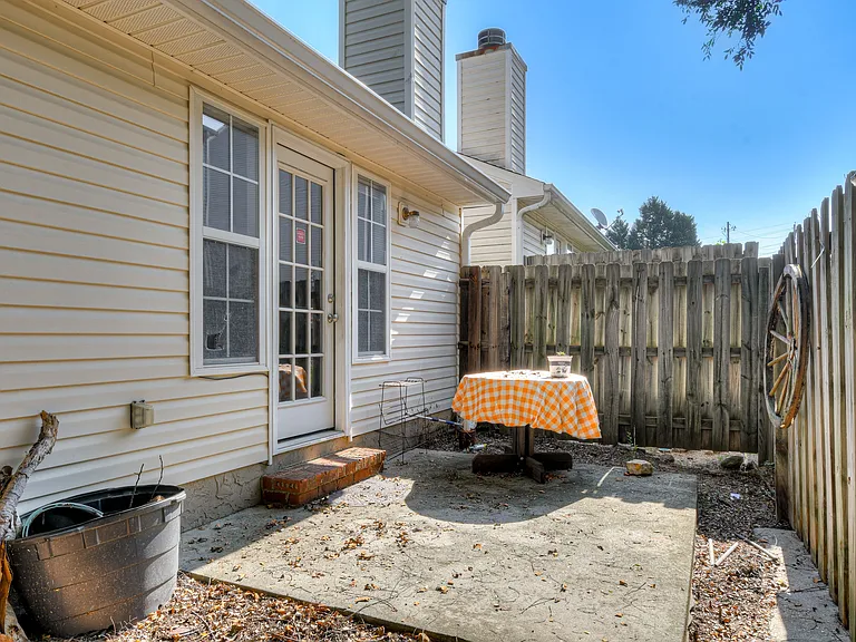2014 Emerald Bay Dr — Photo 27