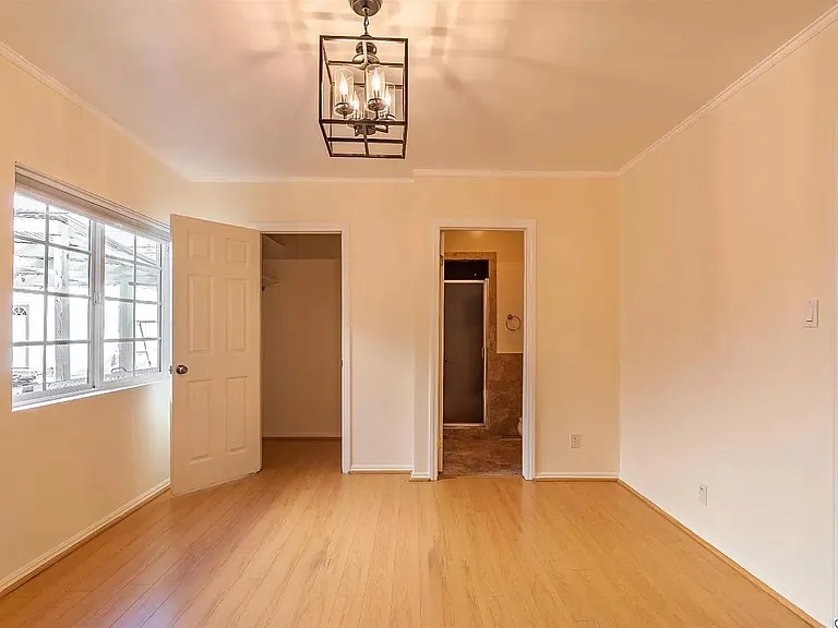 732 Portola Ave — Photo 10