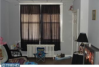 4th image of 1034 E Tioga St