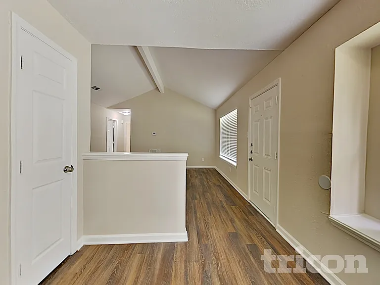 12211 Haroldson Forest Dr — Photo 21