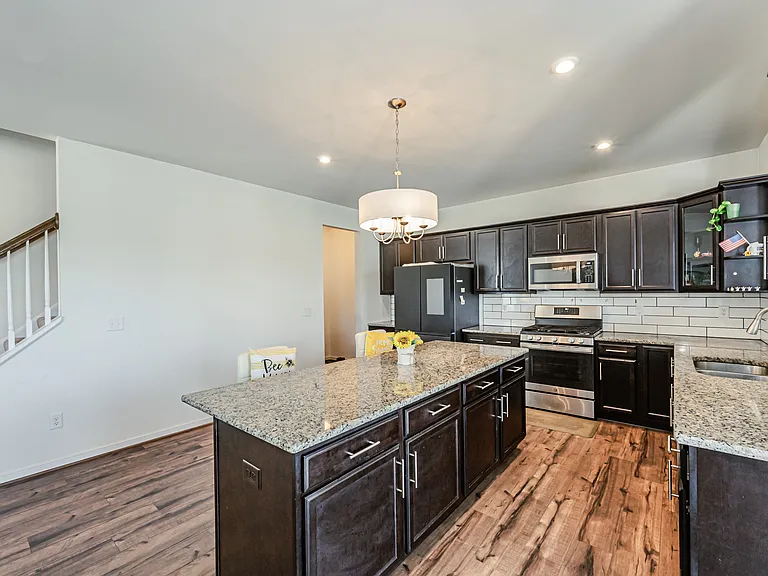 8105 Lyman Ct — Photo 14