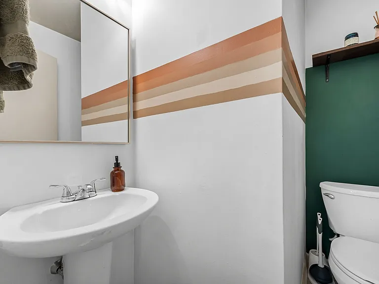 205 Cedar Dr — Photo 23