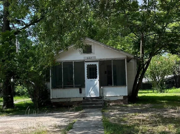 207 E 6th St, Ulm, AR 72160