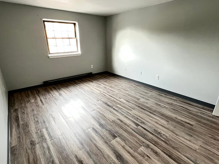 12 E Side Dr #12 — Photo 11